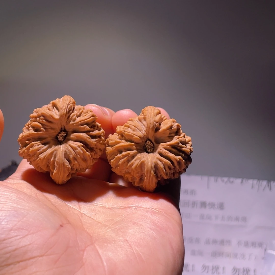 文玩核桃吊坠13号37