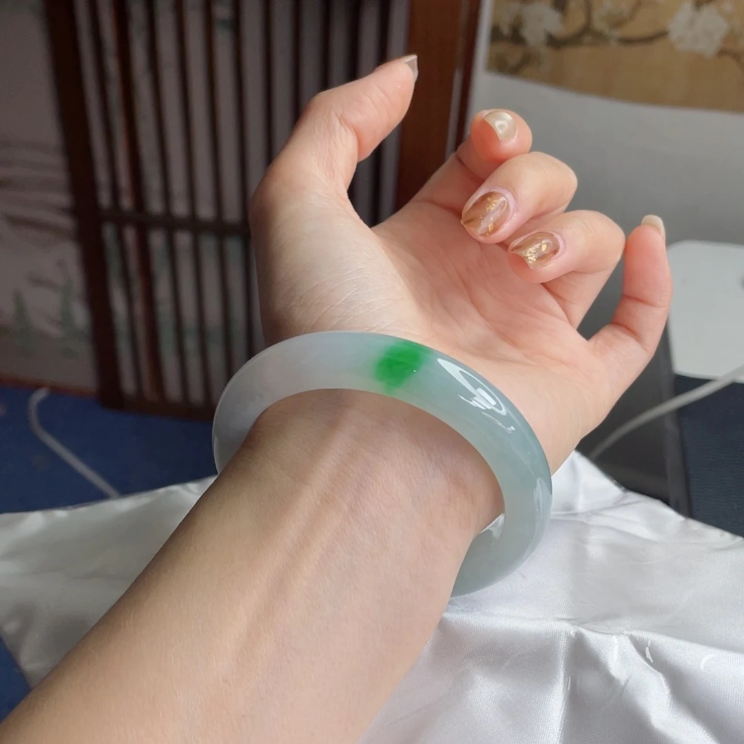 未镶嵌手镯翡翠57.4正圈 飘辣绿 千金难买一抹翠 22号