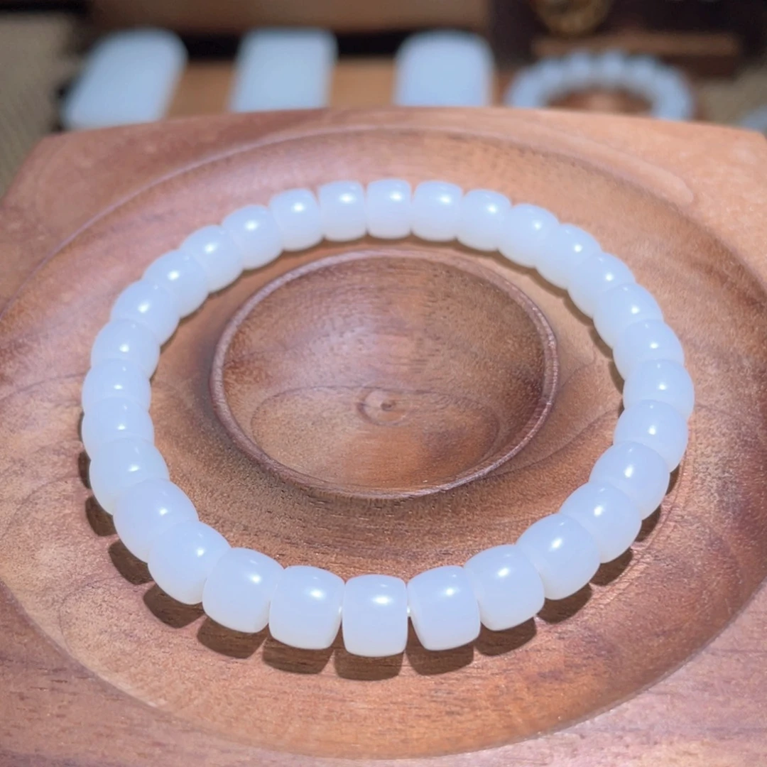 未镶嵌手链和田玉卡7