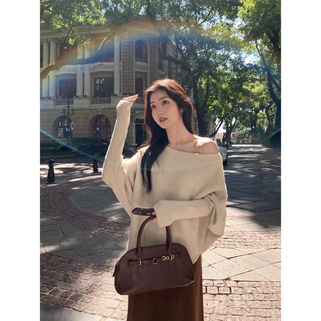 2025新秋冬设计感宽松休闲百搭斜肩纯欲露肩套头针织衫6665#0.15
