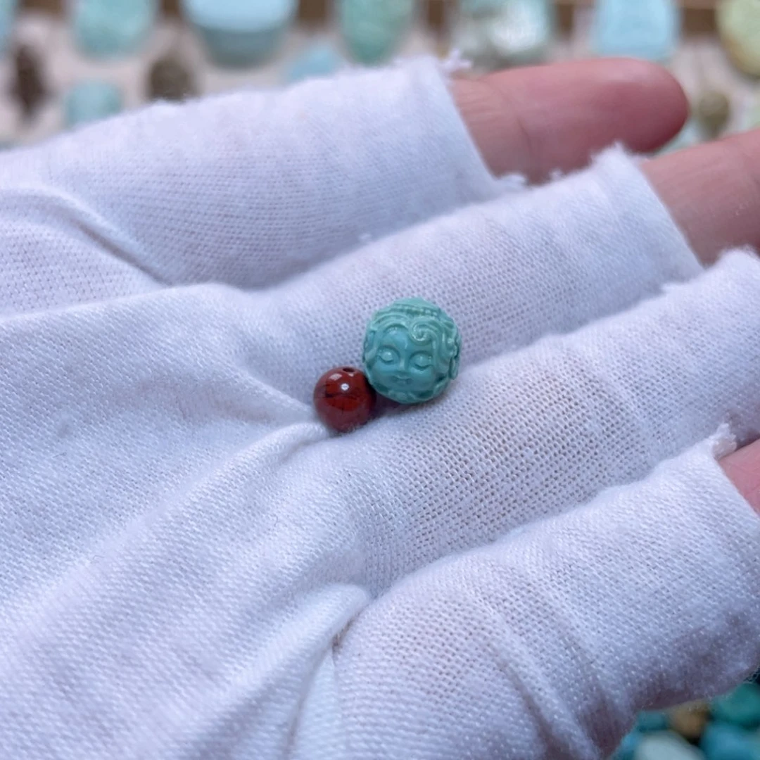 南红玛瑙配饰未镶嵌