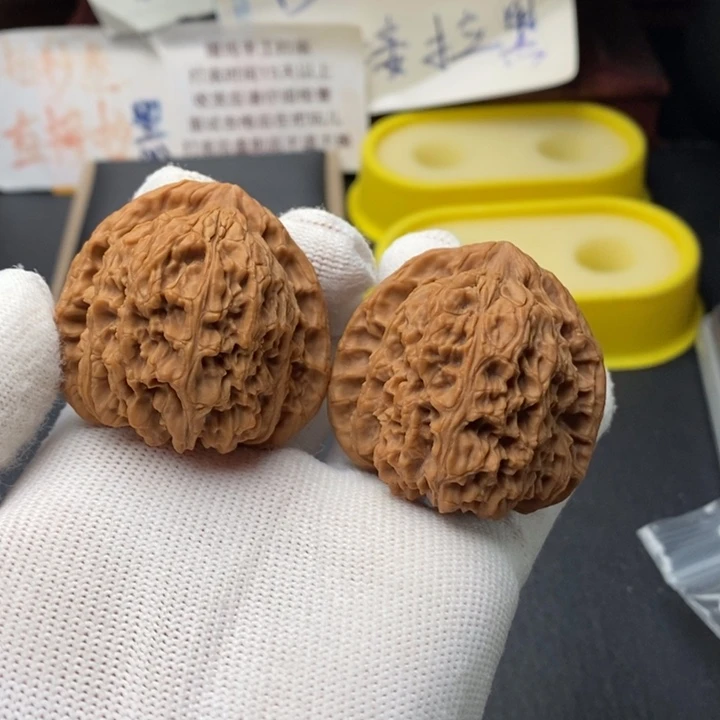 文玩核桃吊坠大三角毕业44尺1041