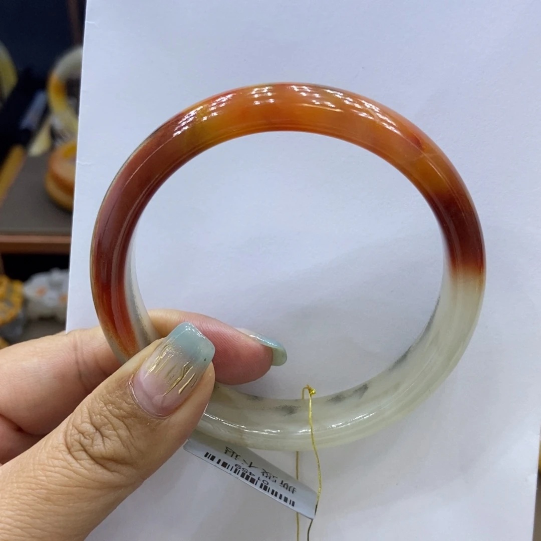 静***思石英质玉（黄龙玉）未镶嵌手镯H