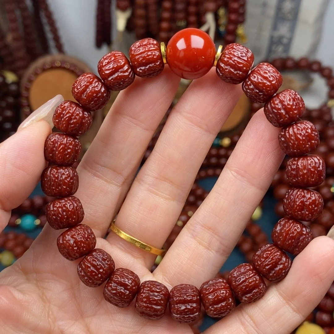 吊坠猴头核桃盘龙➕红