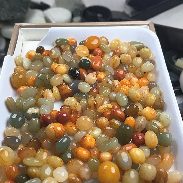 和田玉（糖玉）和田玉边角料9K金镶嵌