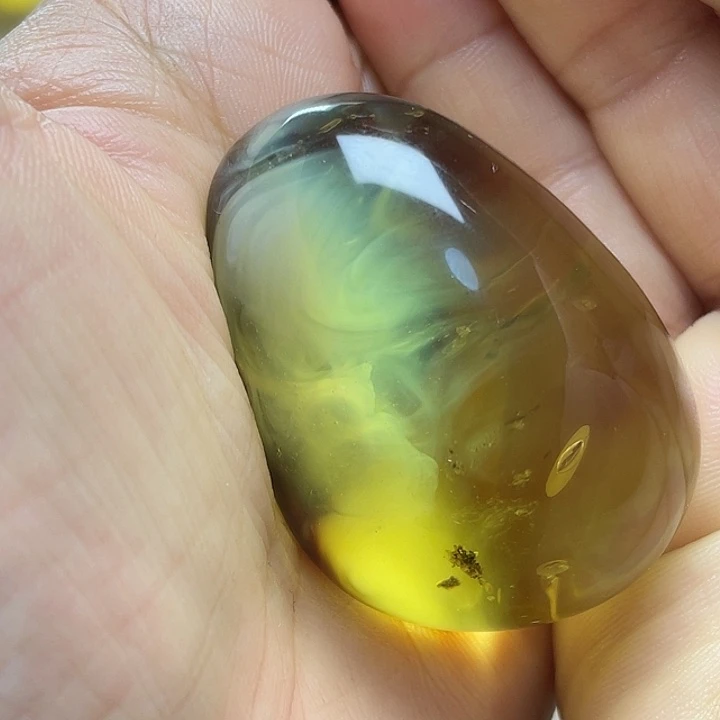 蜜蜡未镶嵌珠宝奇石