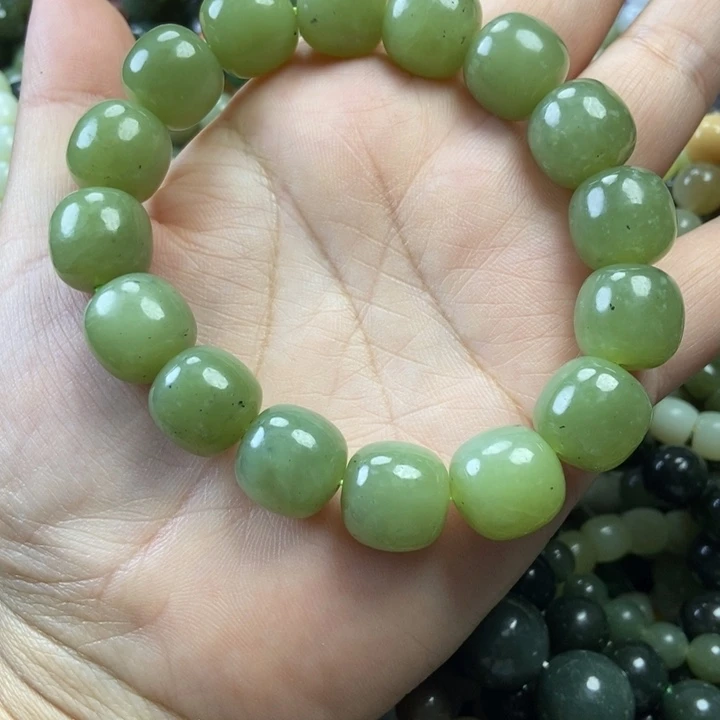 颈饰未镶嵌和田玉卡12