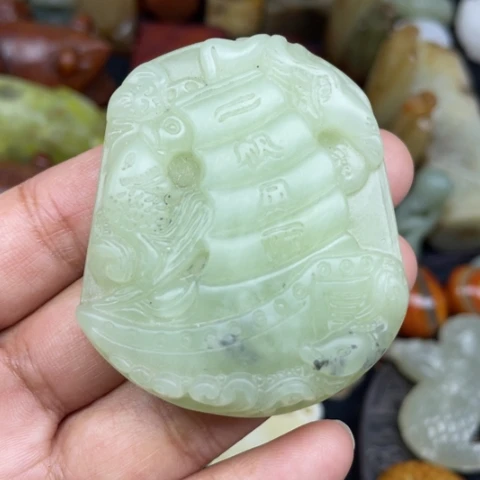 蛇纹石玉未镶嵌颈饰71
