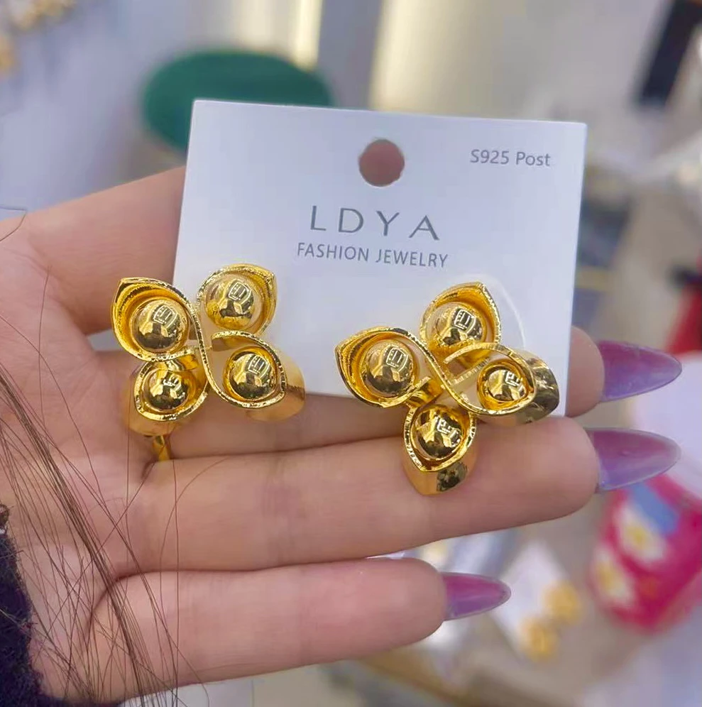 钛钢耳饰 金色百搭简约耳钉 103