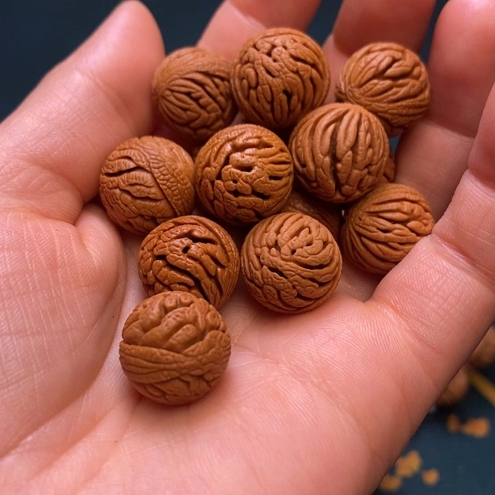 桃核吊坠善**下野生密纹绣球