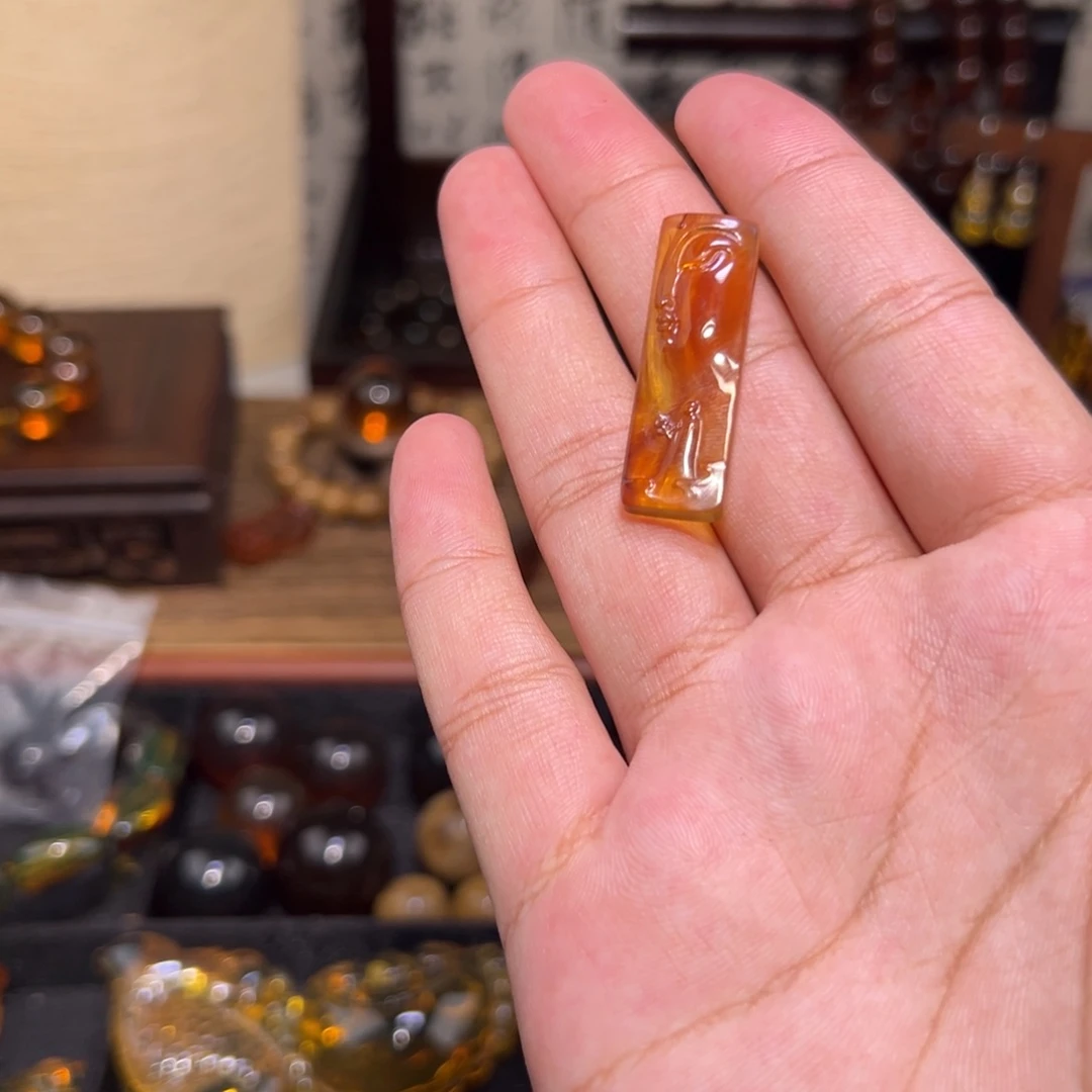 琥珀未镶嵌颈饰悟道