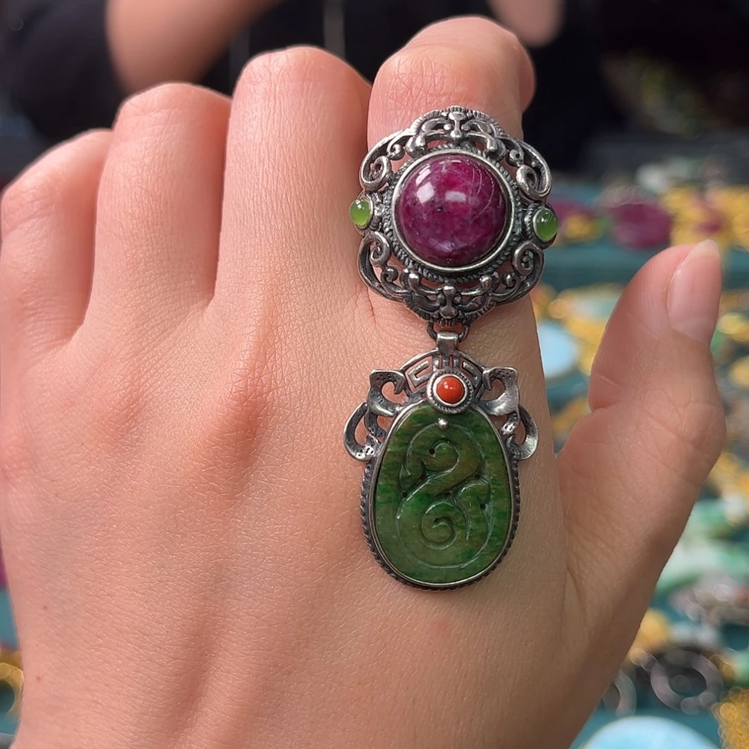 翡翠银S925镶嵌戒指双十二直降翡翠红宝石戒指