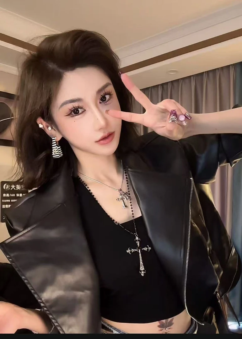 史塔克短款夹克辣妹长袖春上衣机车服Pu皮外套女