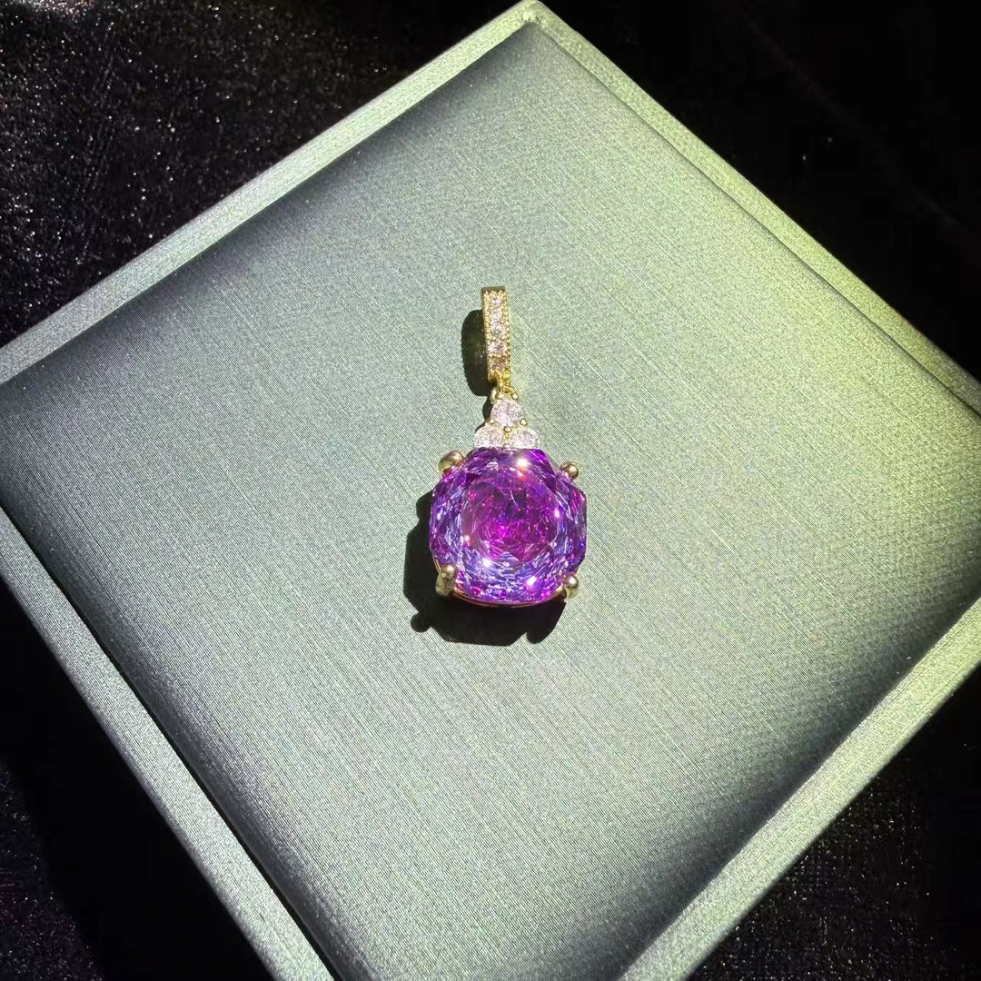 【高级定制】收藏级轻奢时尚设计吊坠50250749