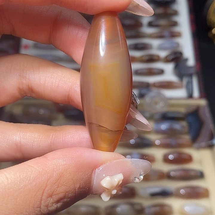 玛瑙/玉髓颈饰未镶嵌