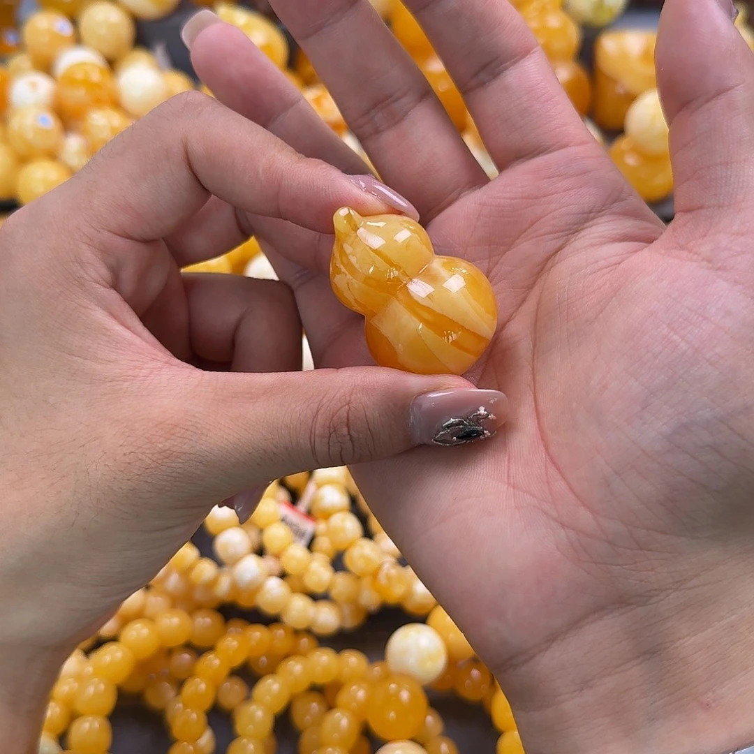 蜜蜡未镶嵌珠宝奇石