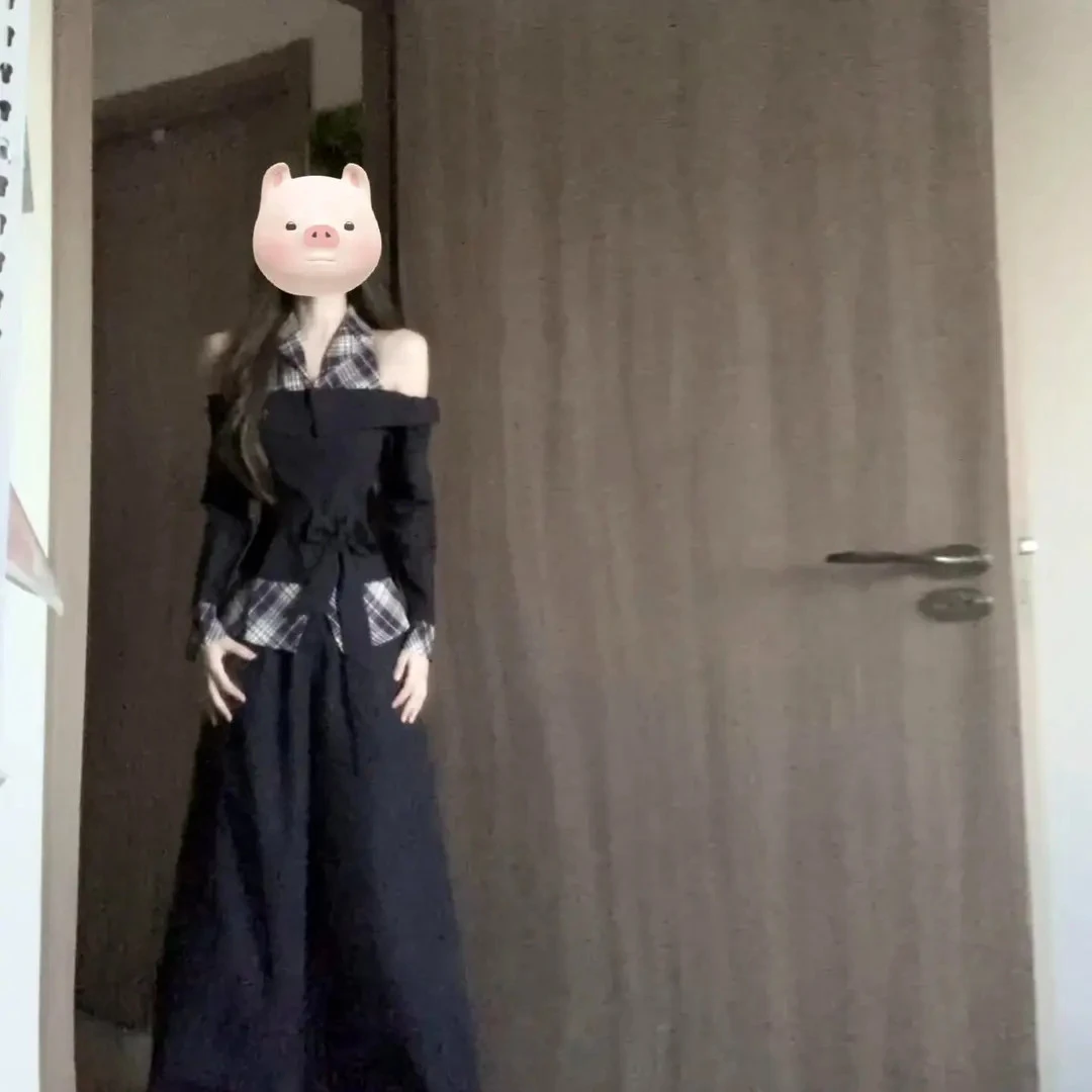 韩系高级感穿搭套装女秋季格子拼接假两件挂脖上衣阔腿长裤两件套