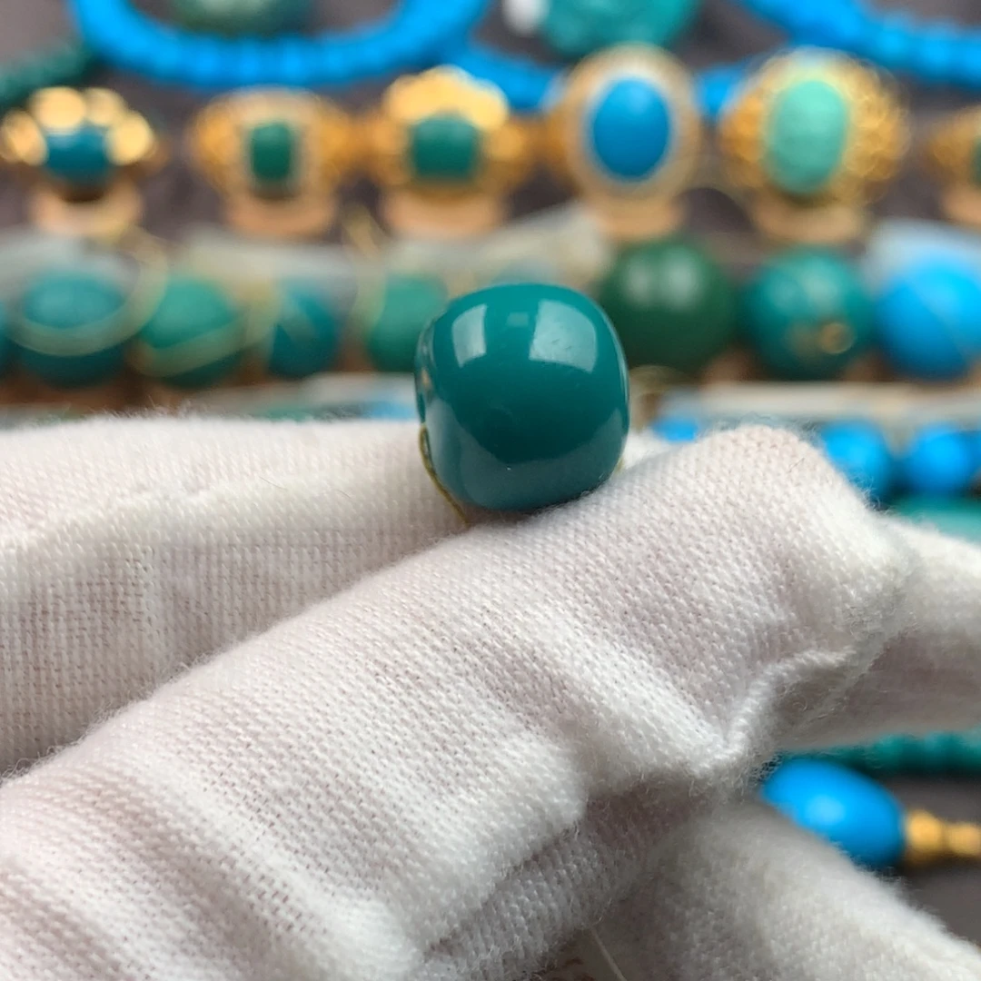 绿松石未镶嵌绿松石11*10mm