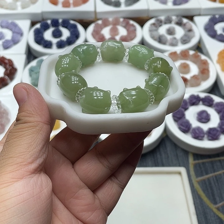 石英质玉（非洲翠）合金手串
