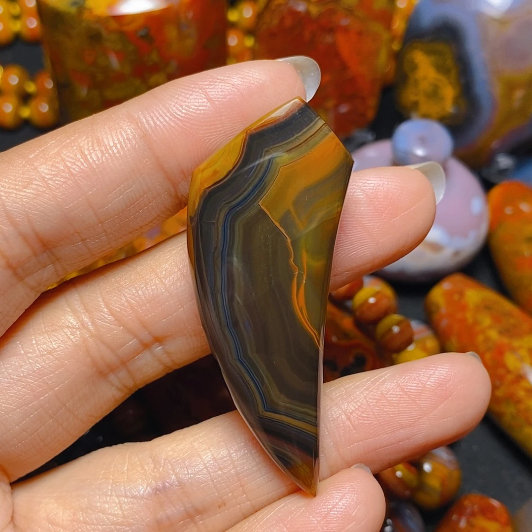 绍***司玛瑙/玉髓未镶嵌颈饰