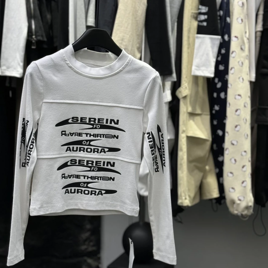 贝拉家字母T上衣