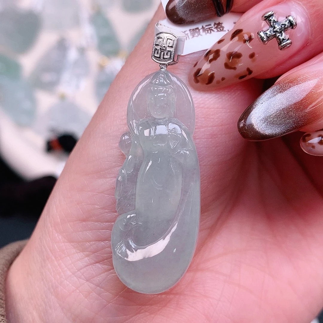 翡翠颈饰18K金镶嵌站观音44.5、38、15.2、5.3