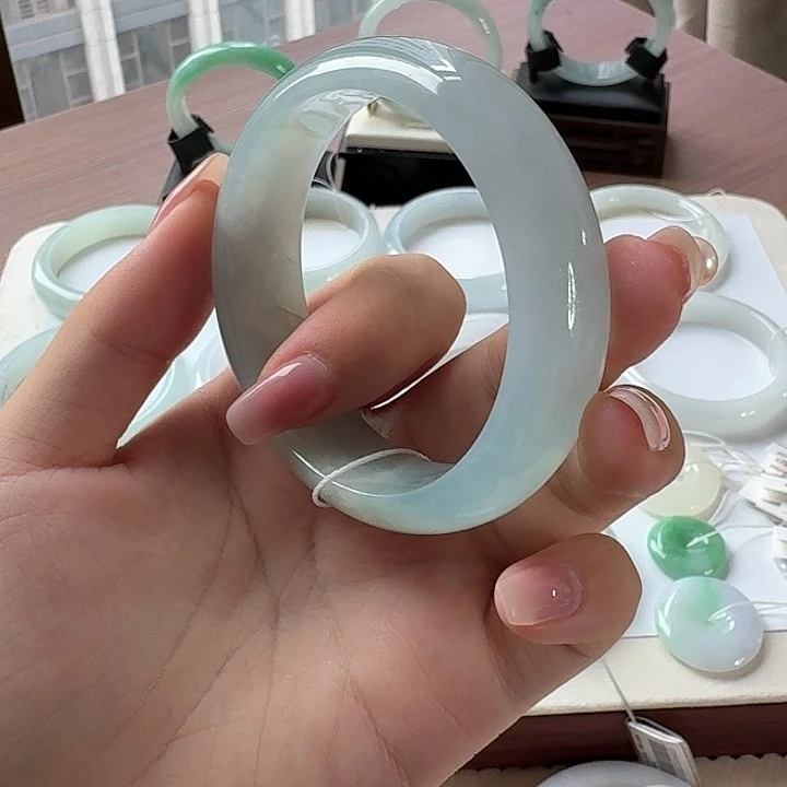 翡翠未镶嵌手镯（可议价）点菜看细节