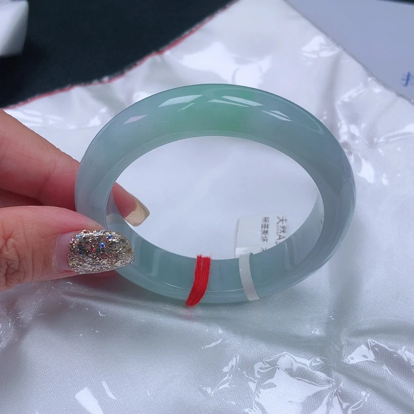 【闪购商品】翡翠手镯未镶嵌52，