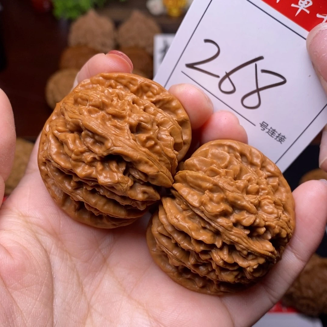 文玩核桃把件268四座楼4.5