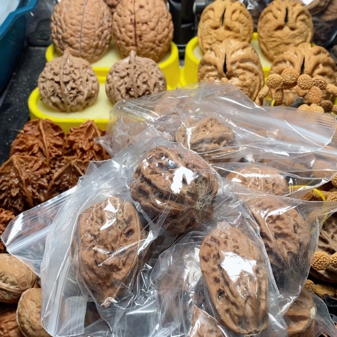 文玩核桃吊坠瑕疵43