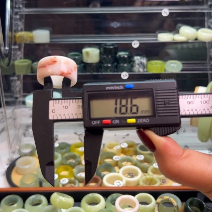 蛇纹石玉合金戒指