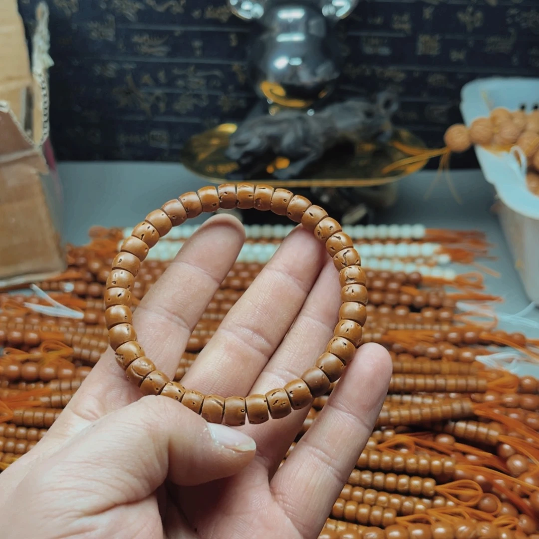 桃核吊坠c****张桃核光柱