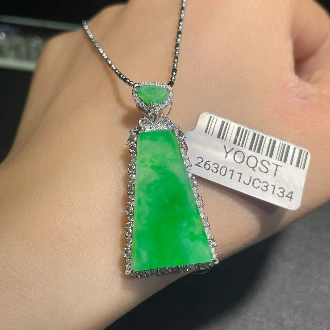 18k镶嵌缅甸a货翡翠无事牌吊坠（不含链）