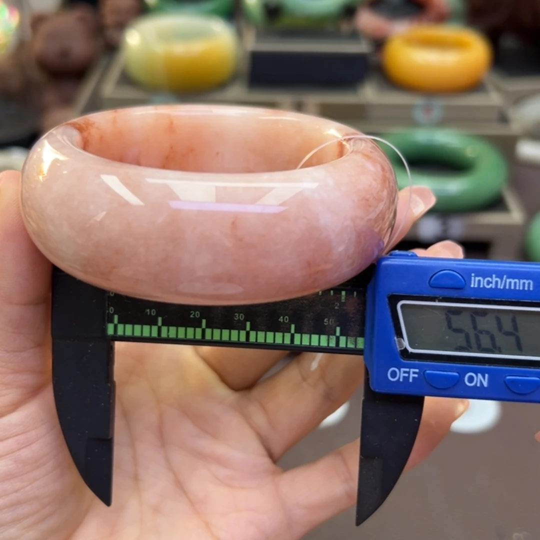 未镶嵌手镯石英岩玉