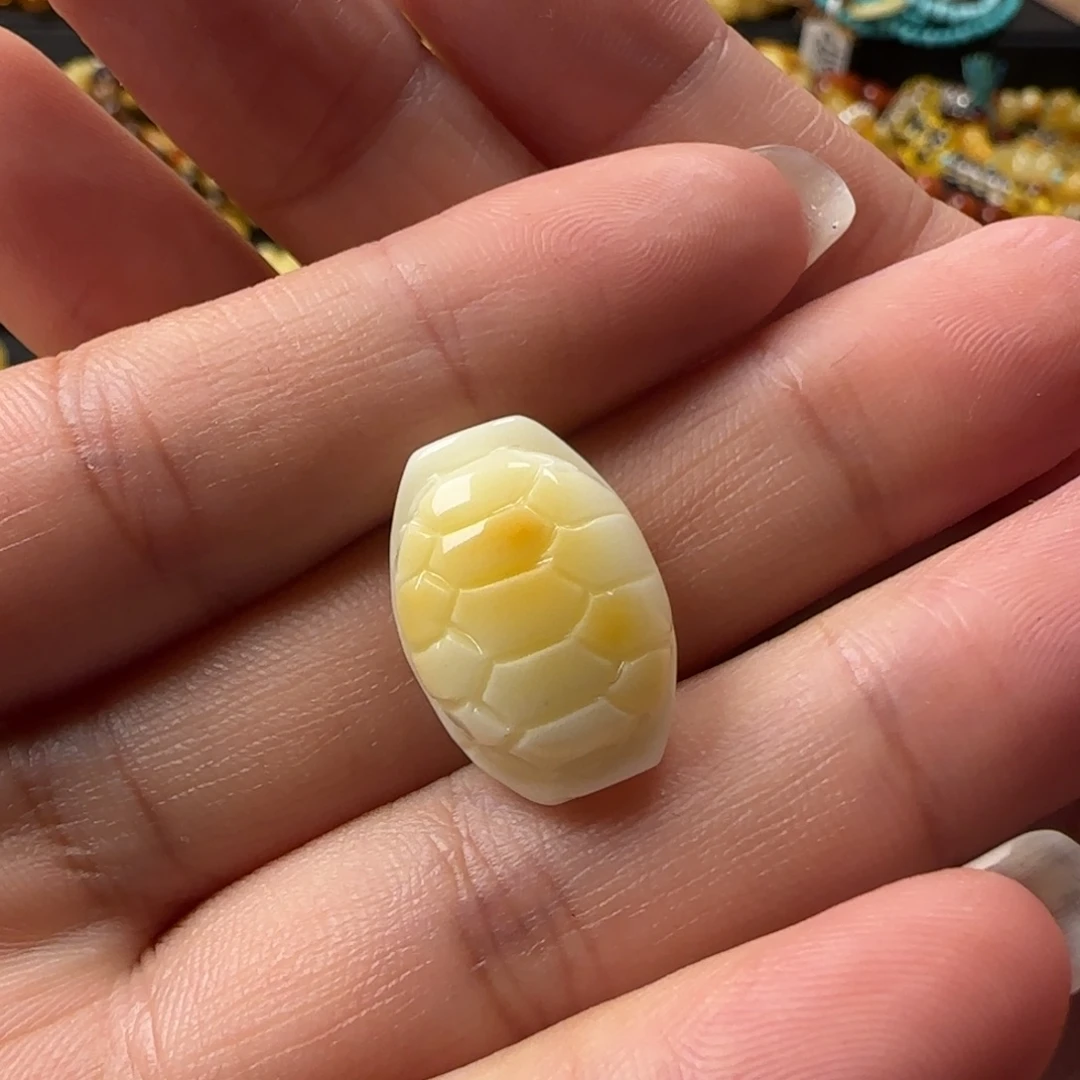 w***n蜜蜡颈饰未镶嵌白蜡富甲