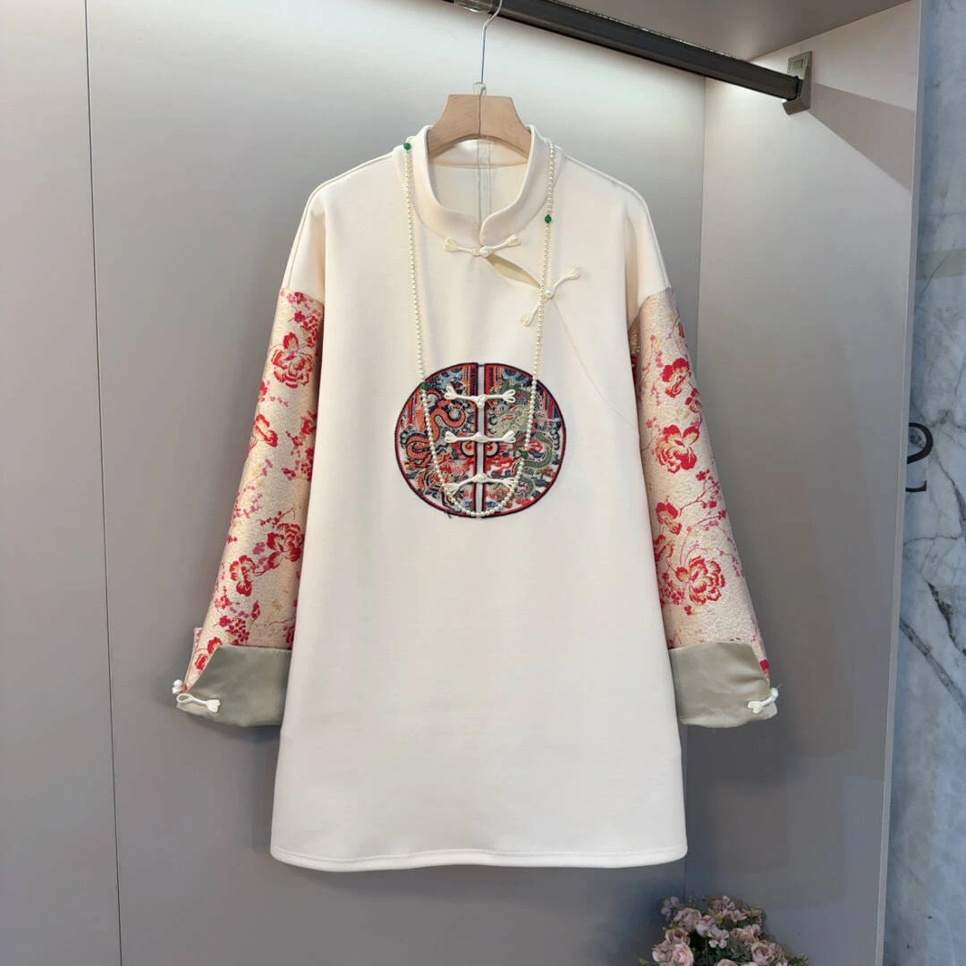 新款新中式拼接盘扣立领洋气款大码女装显瘦静版干净大衫上衣