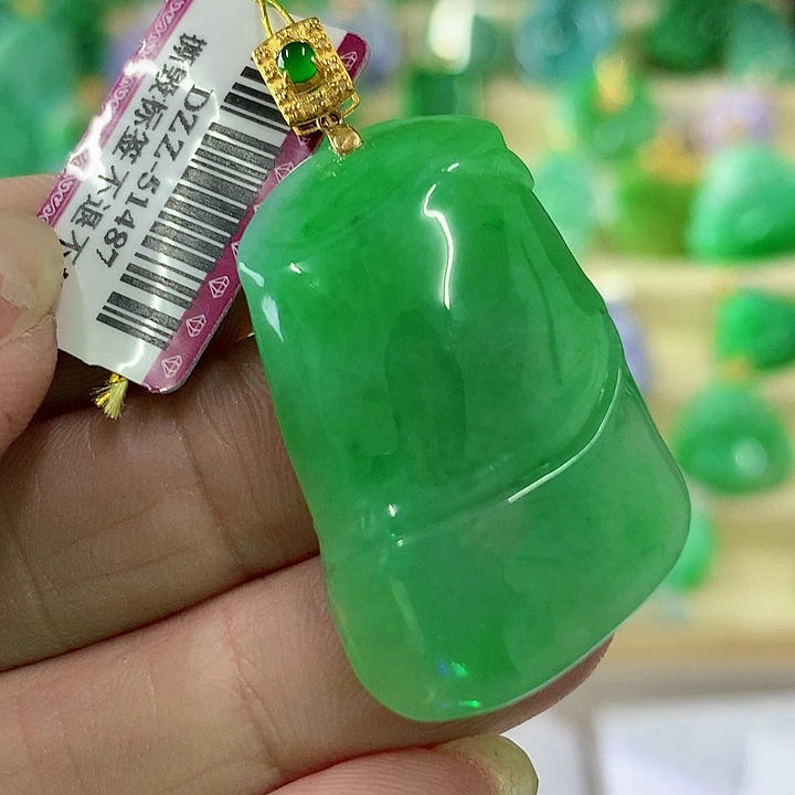 翡翠颈饰18K金镶嵌挂件