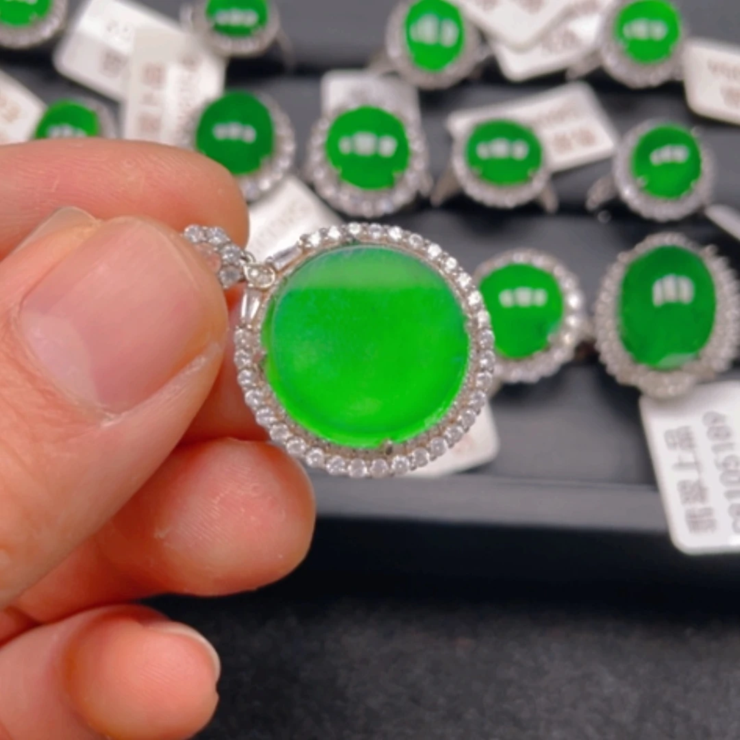 【闪购商品】翡翠颈饰银S925镶嵌吊坠