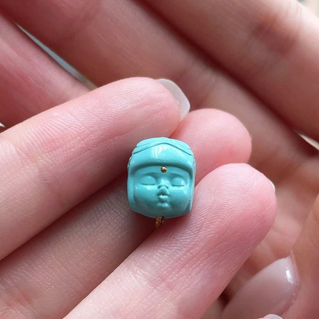 未镶嵌绿松石颈饰