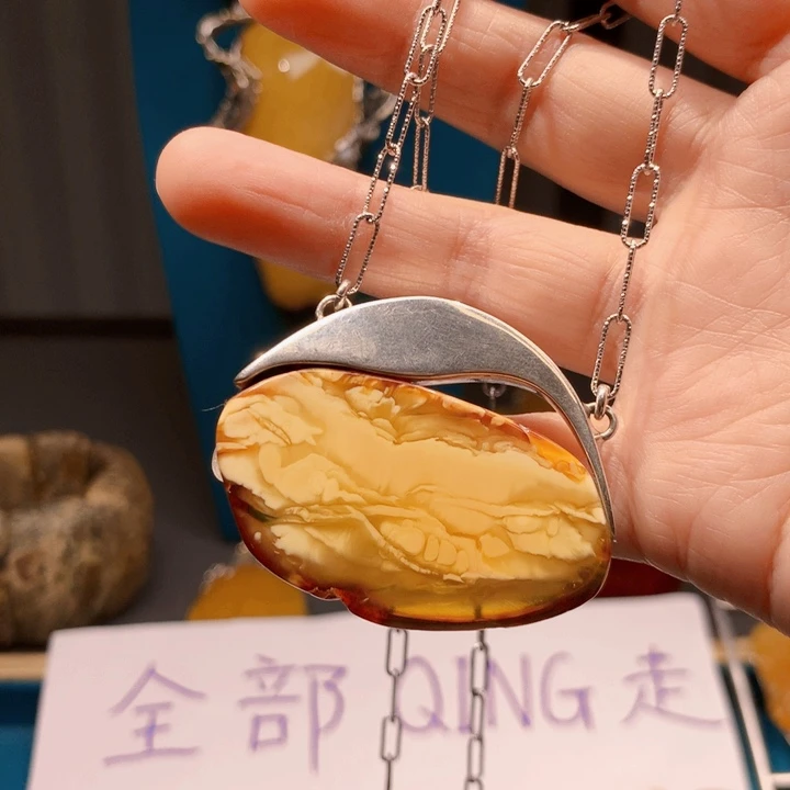 琥珀颈饰未镶嵌波兰设计款琥珀蜜蜡