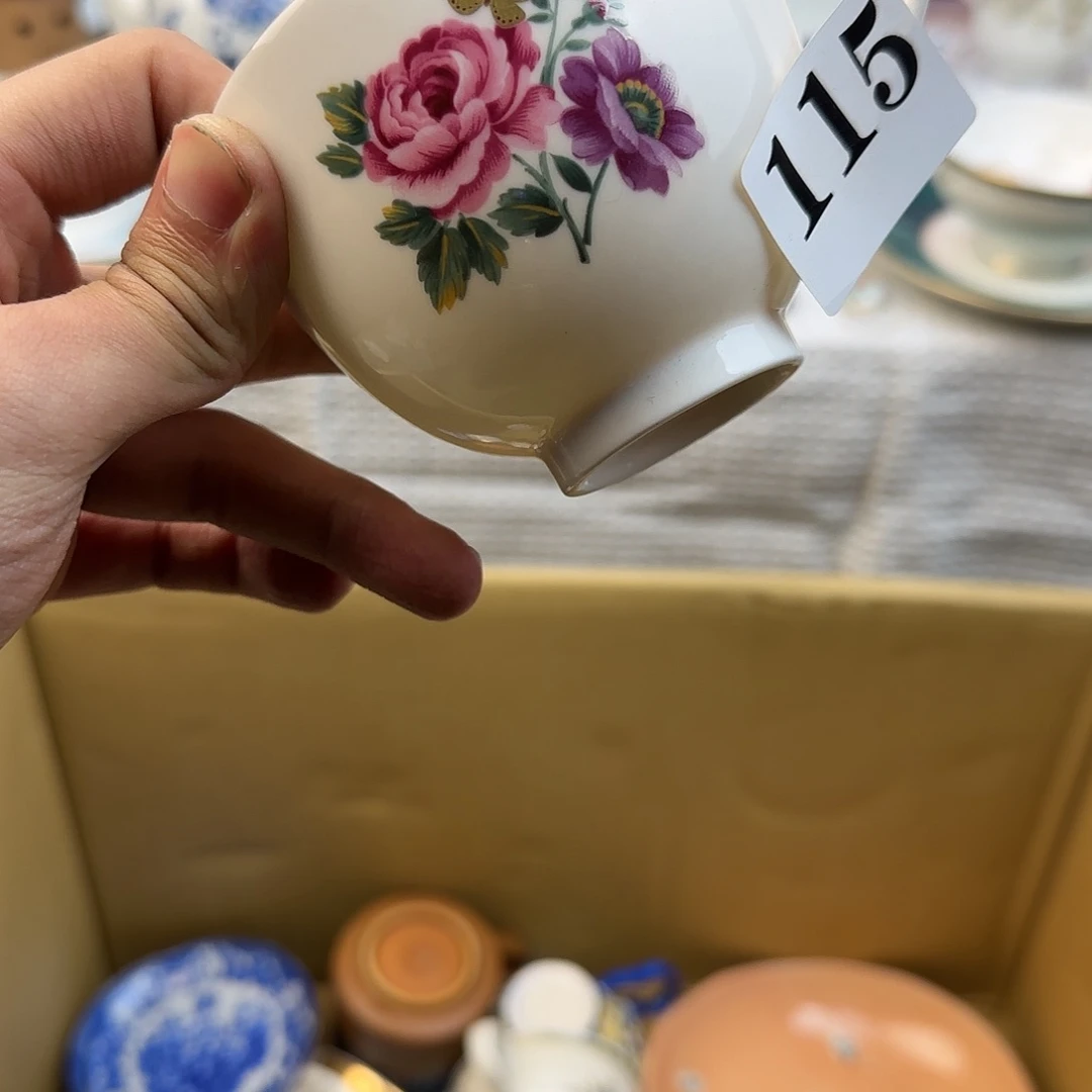 茶盏少**舟我的小姐姐们都是我的小可爱们都是我的