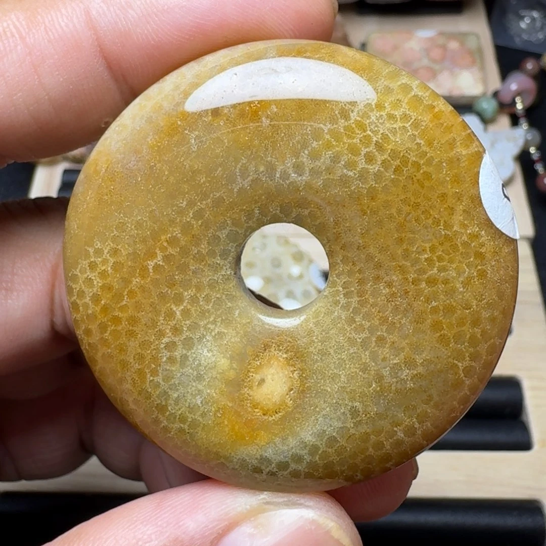 未镶嵌纯天然色有机玉石保真色硅化玉