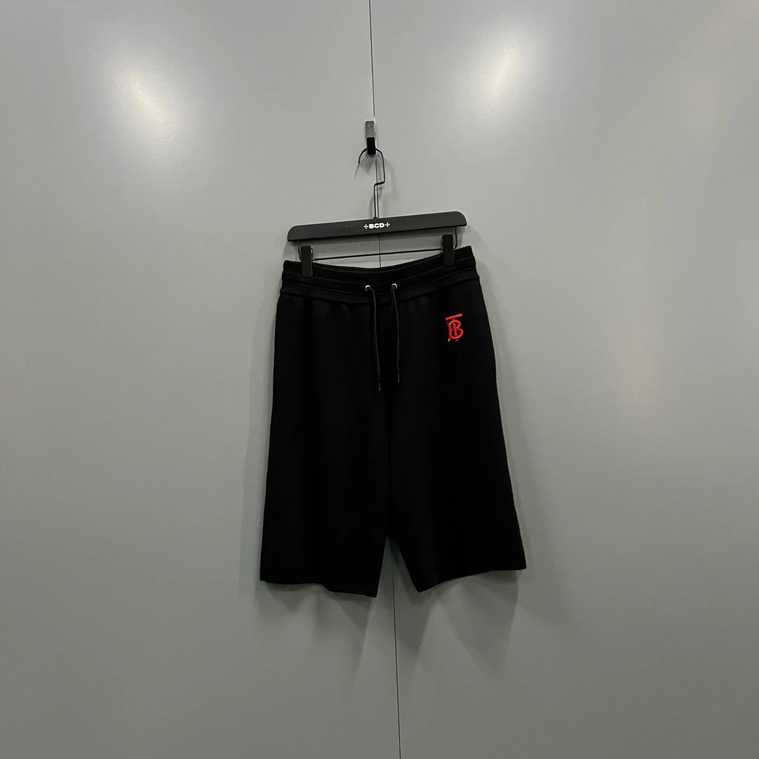 99新 BURBERRY/博柏利 jp915 黑色TB刺绣针织短裤 S 016821