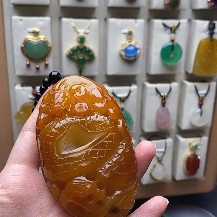 石英质玉未镶嵌珠宝奇石