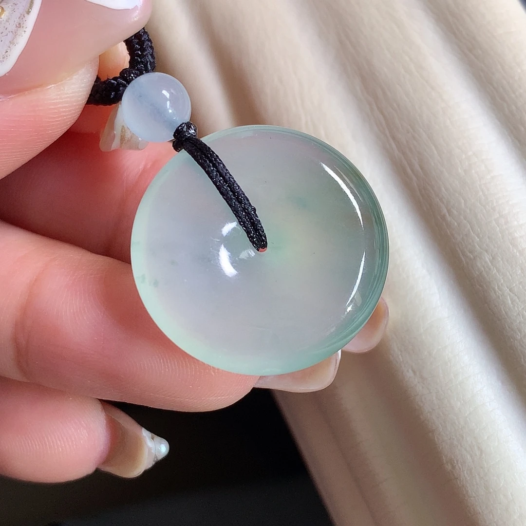 翡翠未镶嵌颈饰扣子