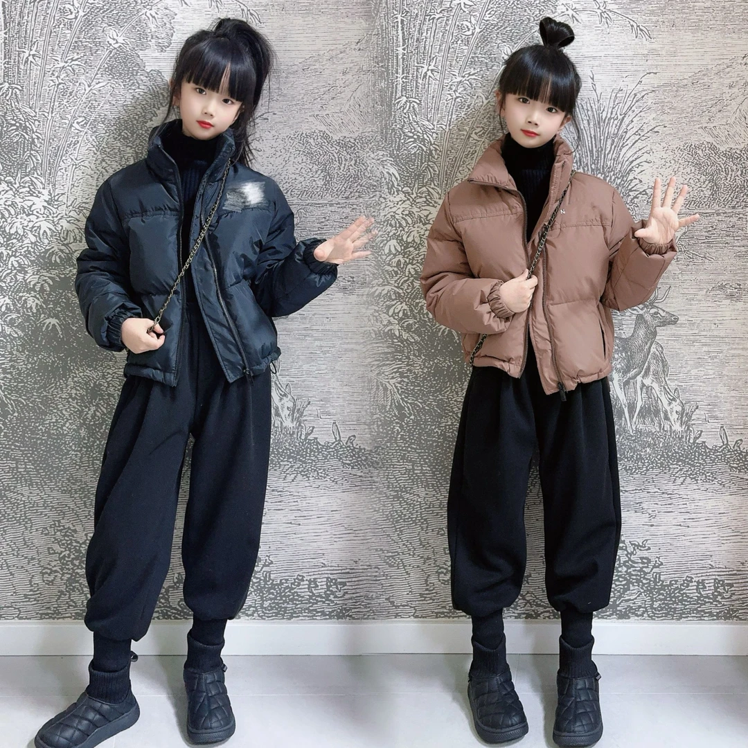 2024冬季女童+羽绒服外套洋气纯色短款时髦灯笼裤