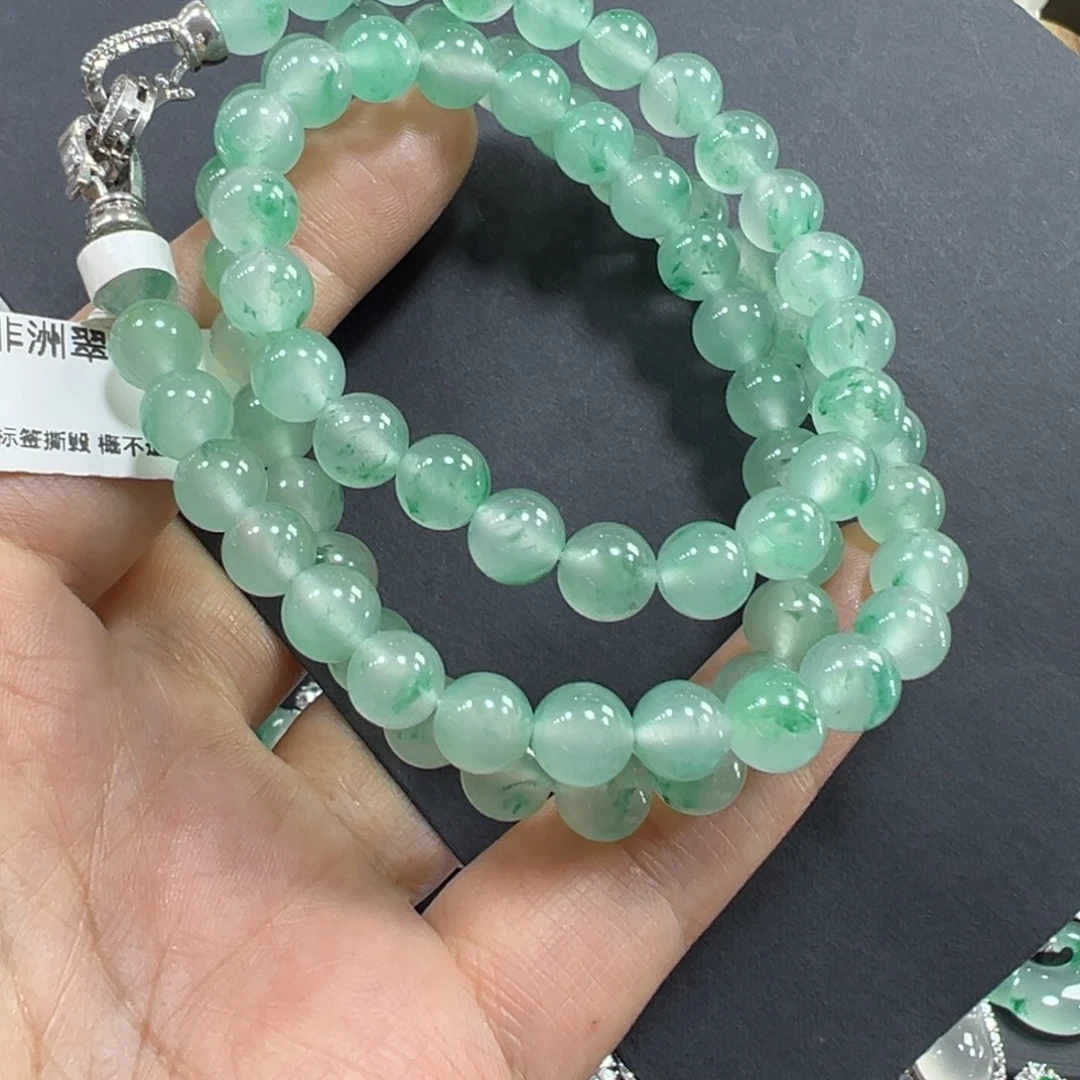 米****石英质玉未镶嵌颈饰