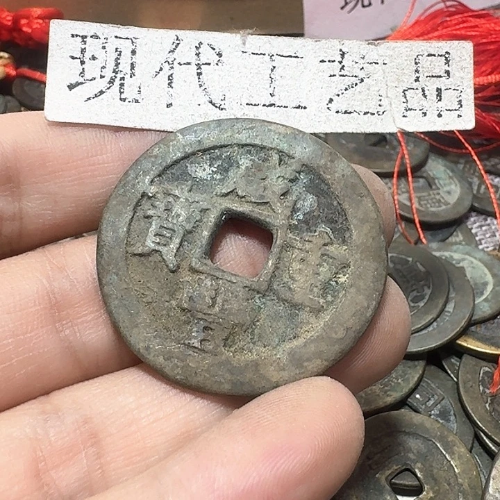 铜一****乐现代工艺品花钱
