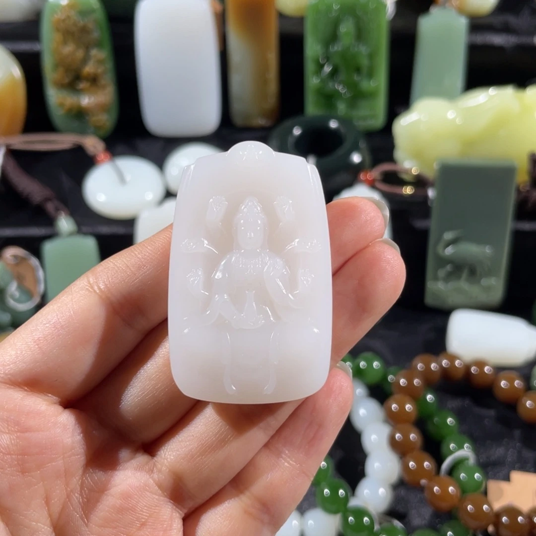 和田玉未镶嵌颈饰