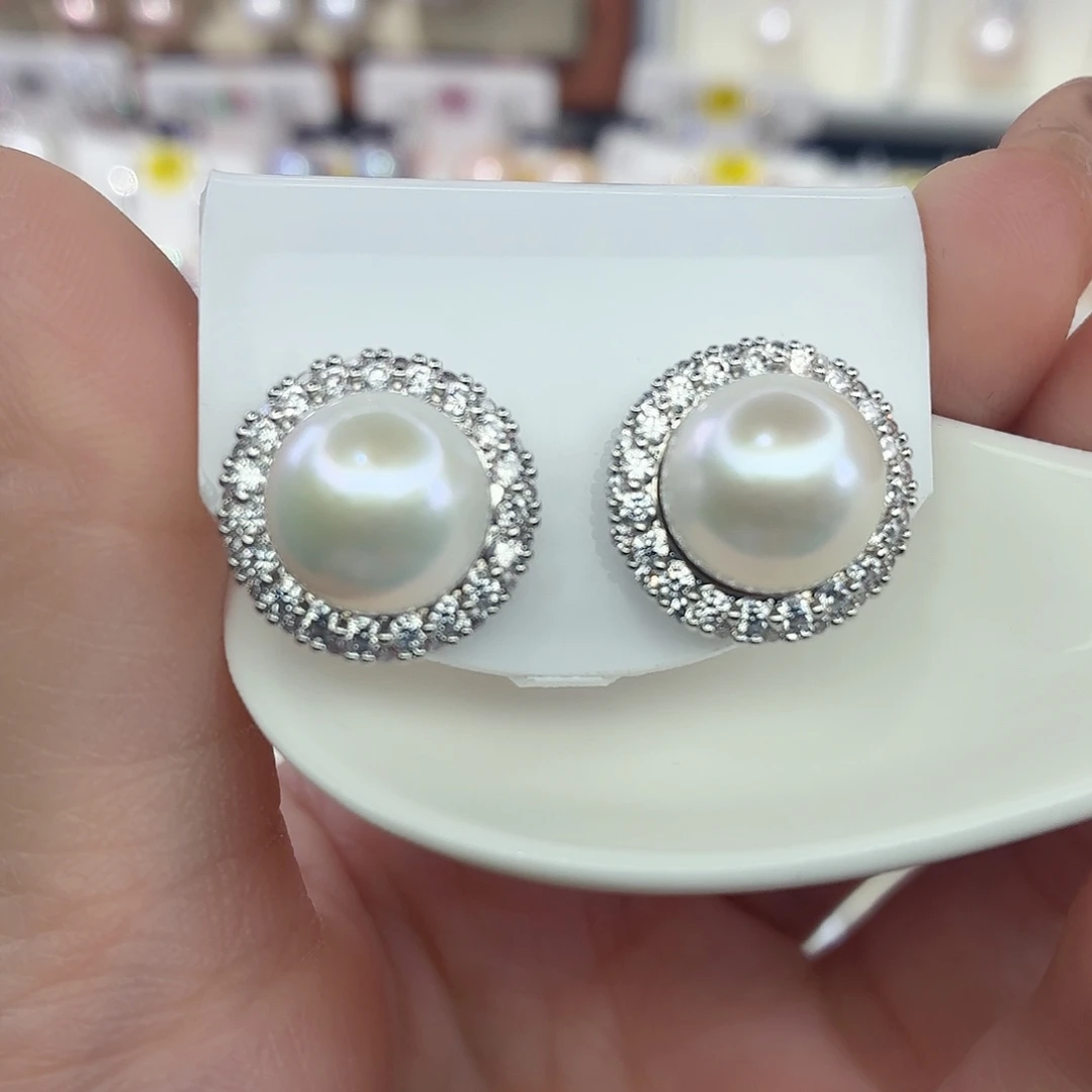 淡水珍珠耳饰未镶嵌